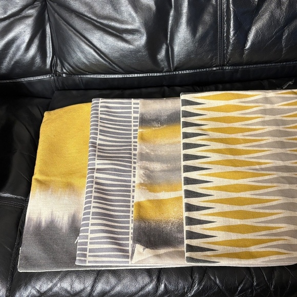 Set Of 4 Outdoor Throw Pillow Covers Waterproof 17x 17 Zip Yellow Grey Geometric - Picture 7 of 11